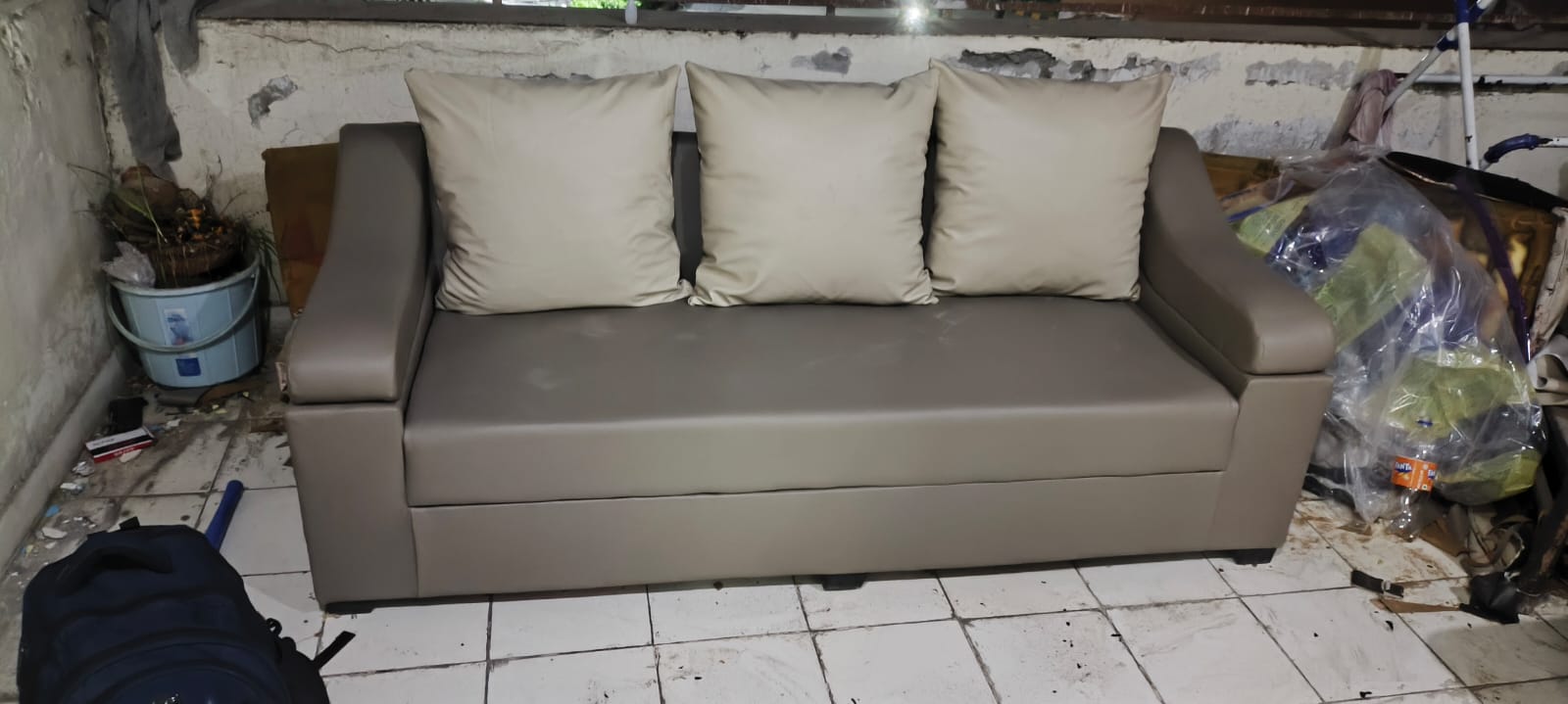 Old Sofa A New Makeover - Noida – sofa repair in Central Delhi (after)